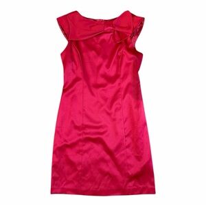 Red Bow Detail Sheath Dress Classic Holiday Cocktail | Size 8